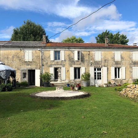 Saint-Pierre-la-Noue Les Geais Bed & Breakfast エクステリア 写真